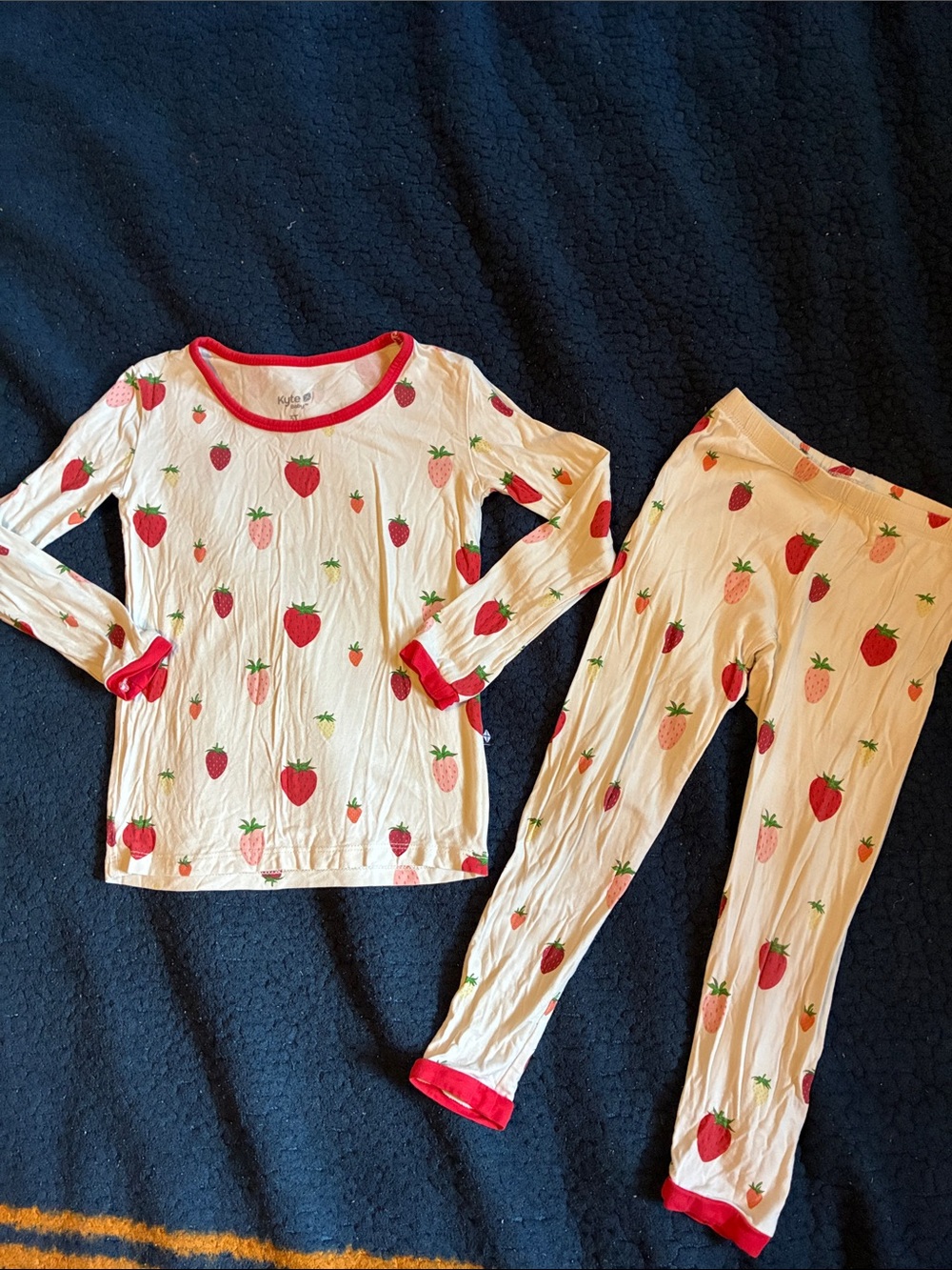 Kyte BABY cream Strawberry Print Pajama Set with Red Trim